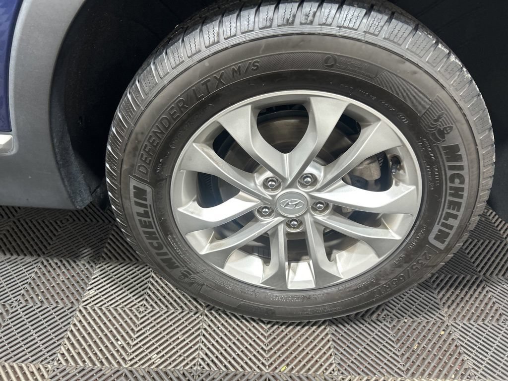 Used 2020 Hyundai Santa Fe SE AWD/4WD image 30