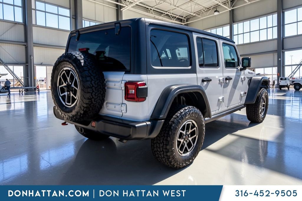 Used 2024 Jeep Wrangler Unlimited Rubicon image 32