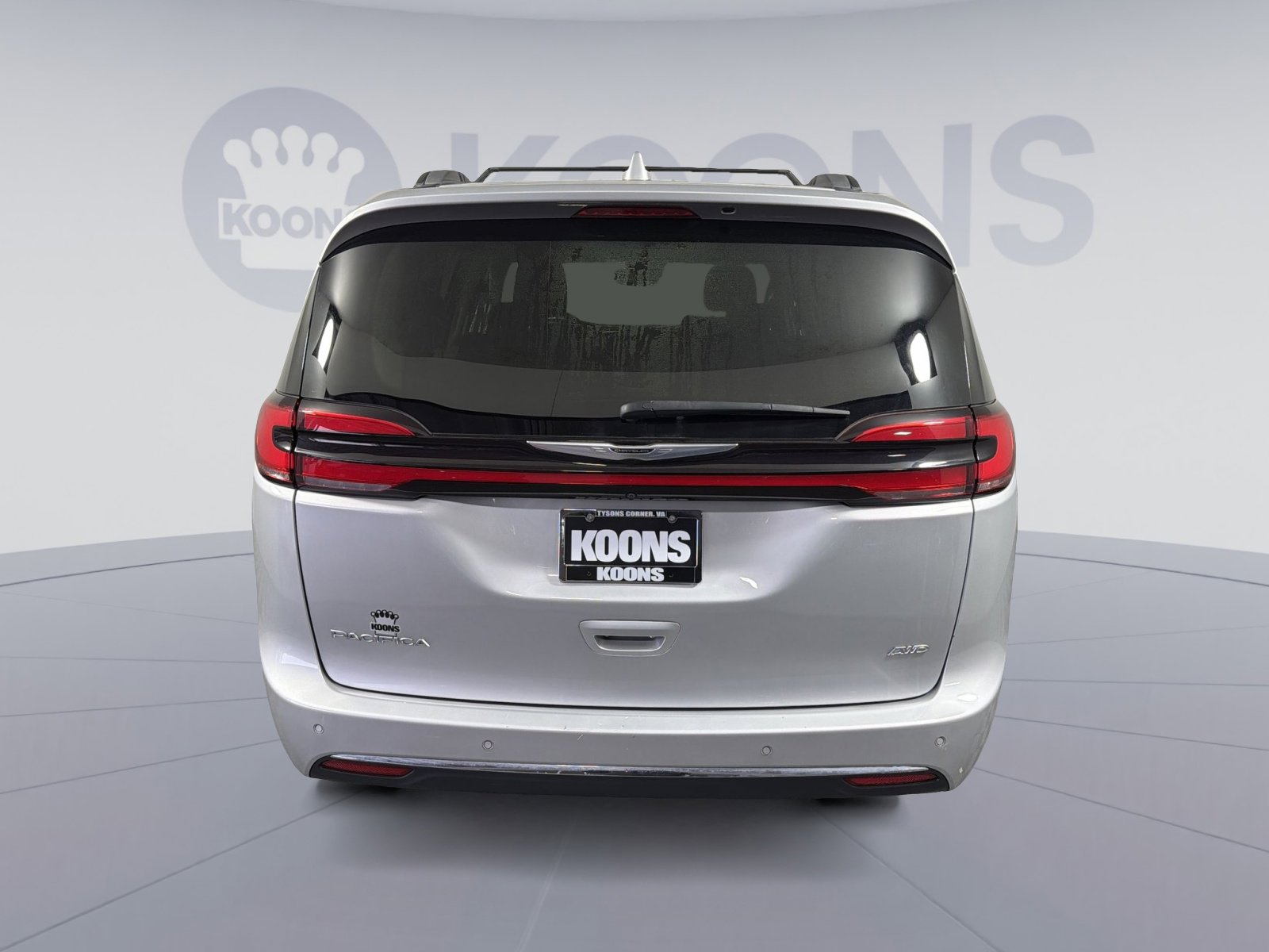 Used 2022 Chrysler Pacifica Touring-L image 5