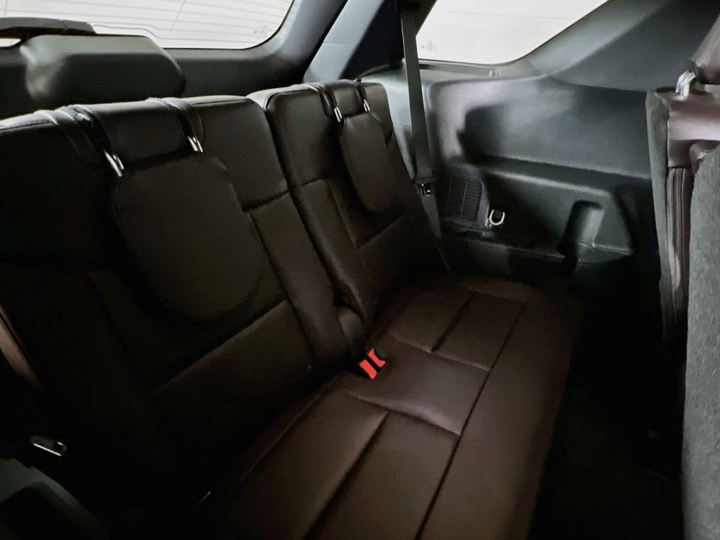 New 2026 Ford Explorer Platinum w/ LUX Leather Package AWD/4WD image 16