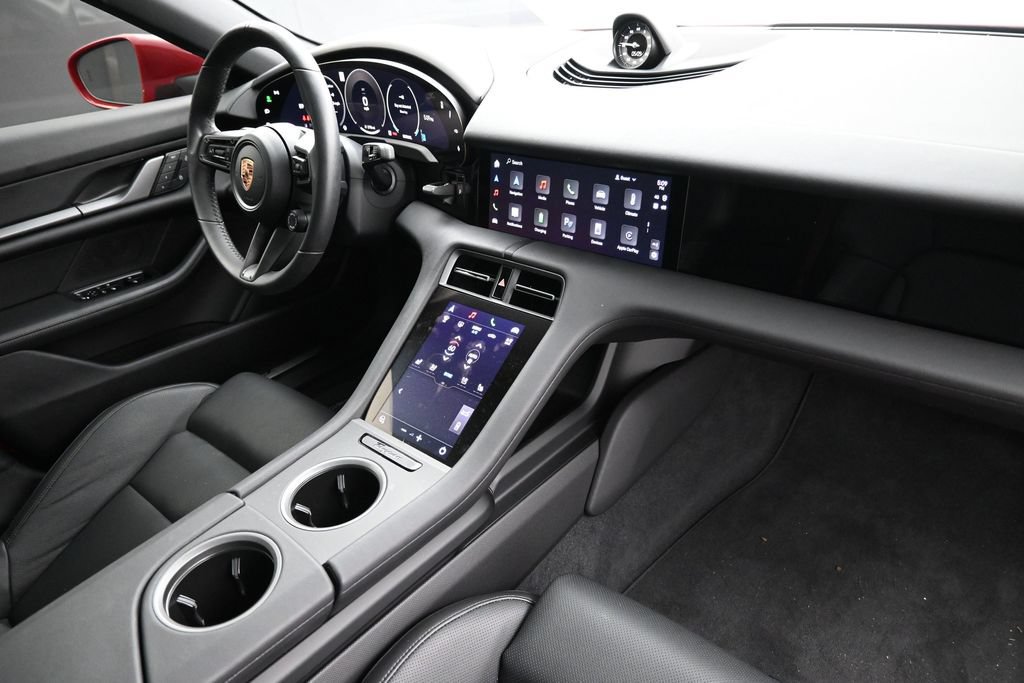 Certified 2025 Porsche Taycan AWD/4WD image 28