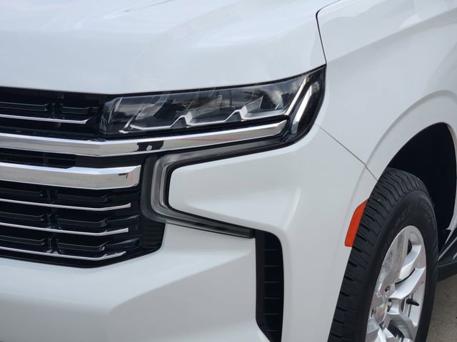 Used 2022 Chevrolet Suburban LT image 8