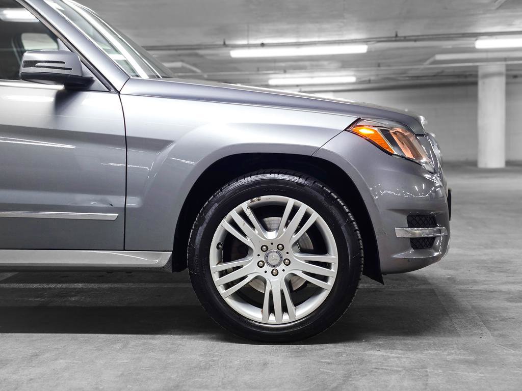 Used 2015 Mercedes-Benz GLK 350 4MATIC image 16