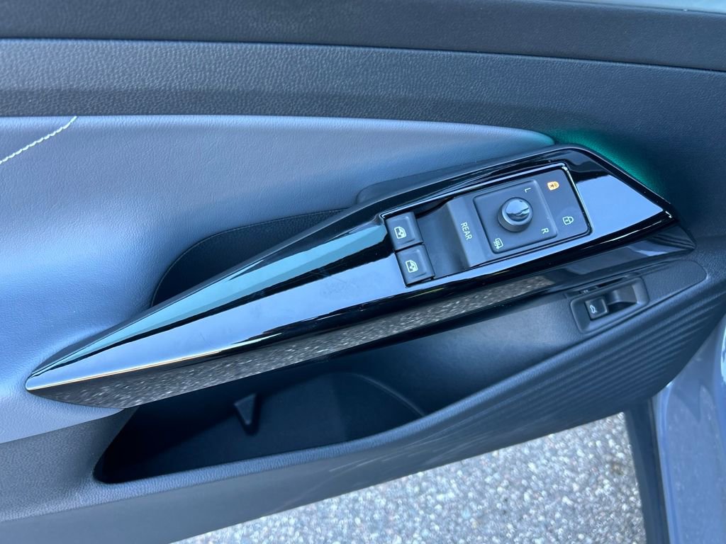 Used 2023 Volkswagen ID.4 S image 56