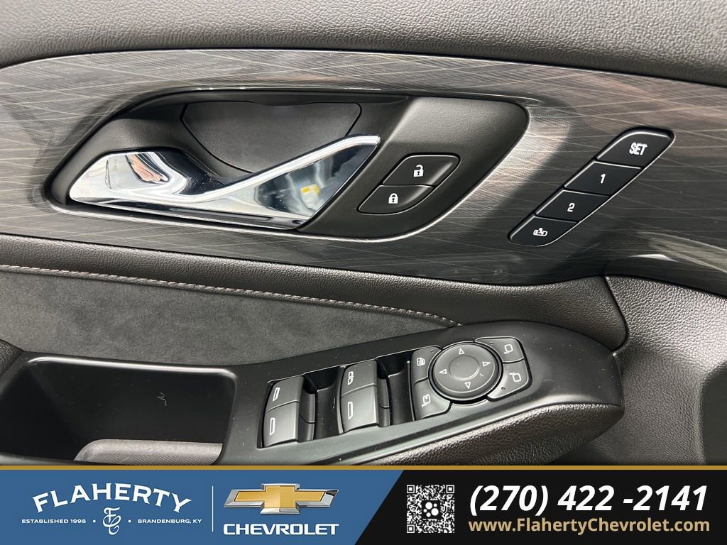 Used 2023 Chevrolet Traverse High Country image 23
