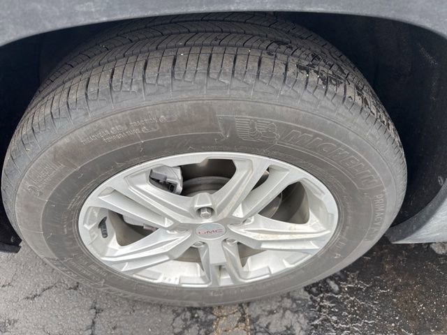 Used 2024 GMC Terrain SLE w/ Driver Convenience Package image 13