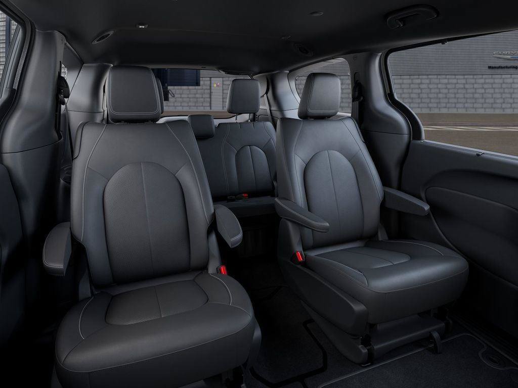 New 2026 Chrysler Pacifica Select w/ S Appearance Package FWD image 15