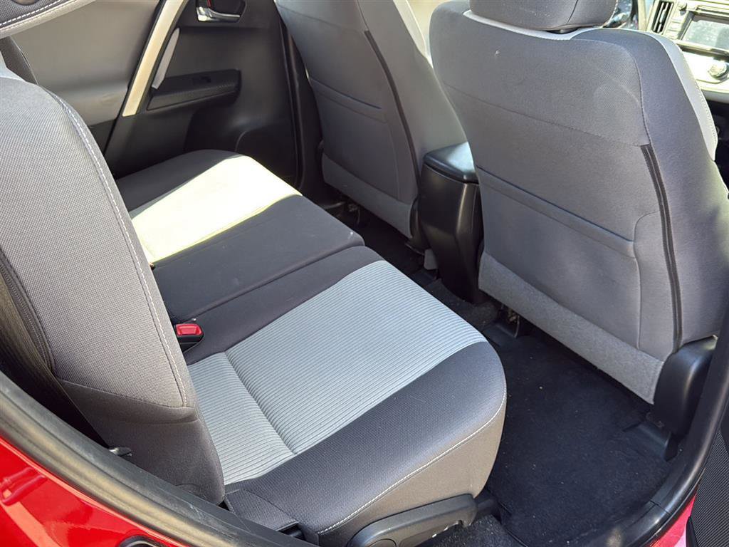Used 2015 Toyota RAV4 XLE AWD/4WD image 7