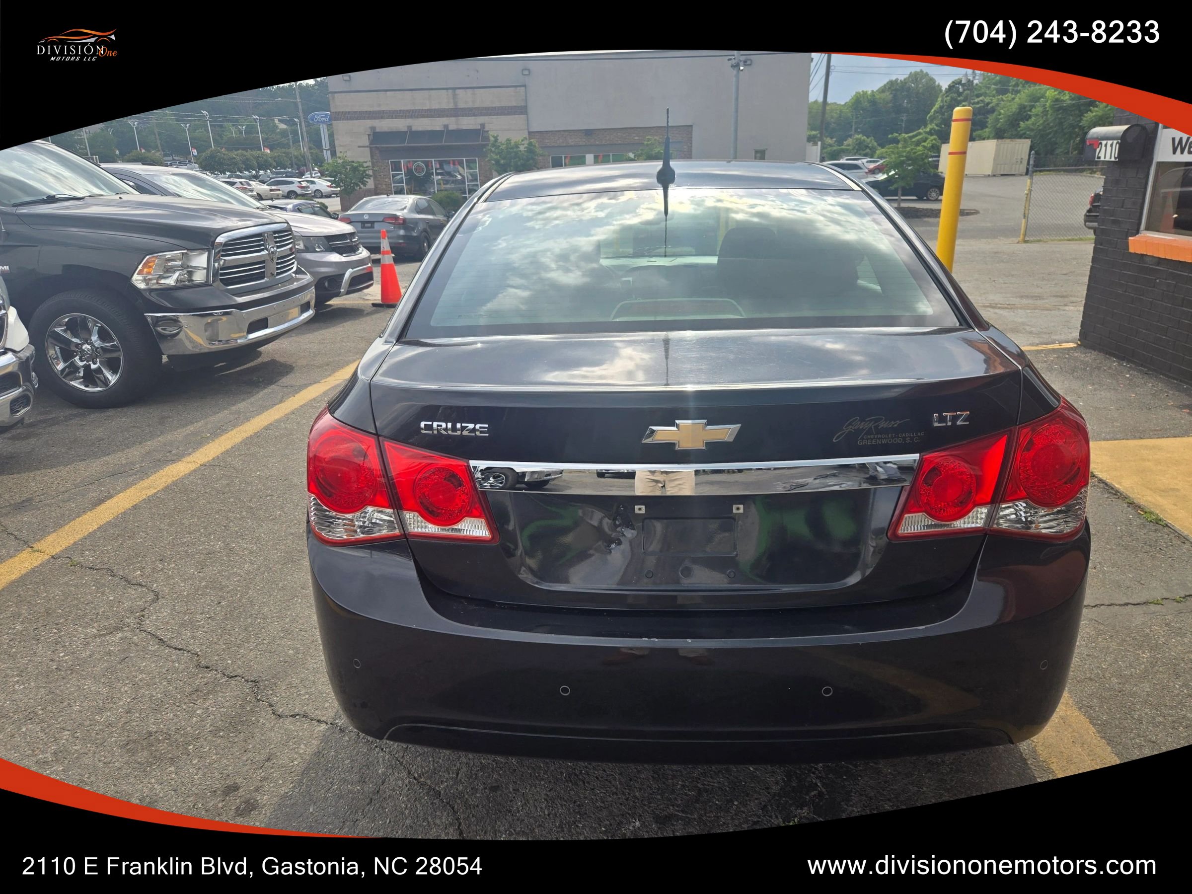 Used 2011 Chevrolet Cruze LTZ FWD image 5