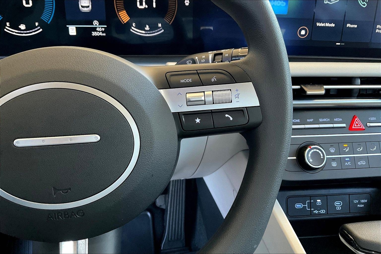 Used 2026 Hyundai Tucson SE image 12