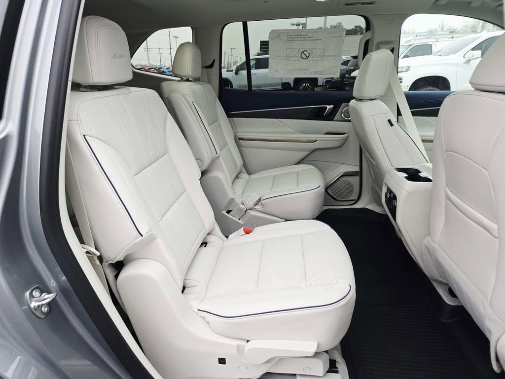 New 2026 Buick Enclave Avenir w/ Super Cruise Package image 17