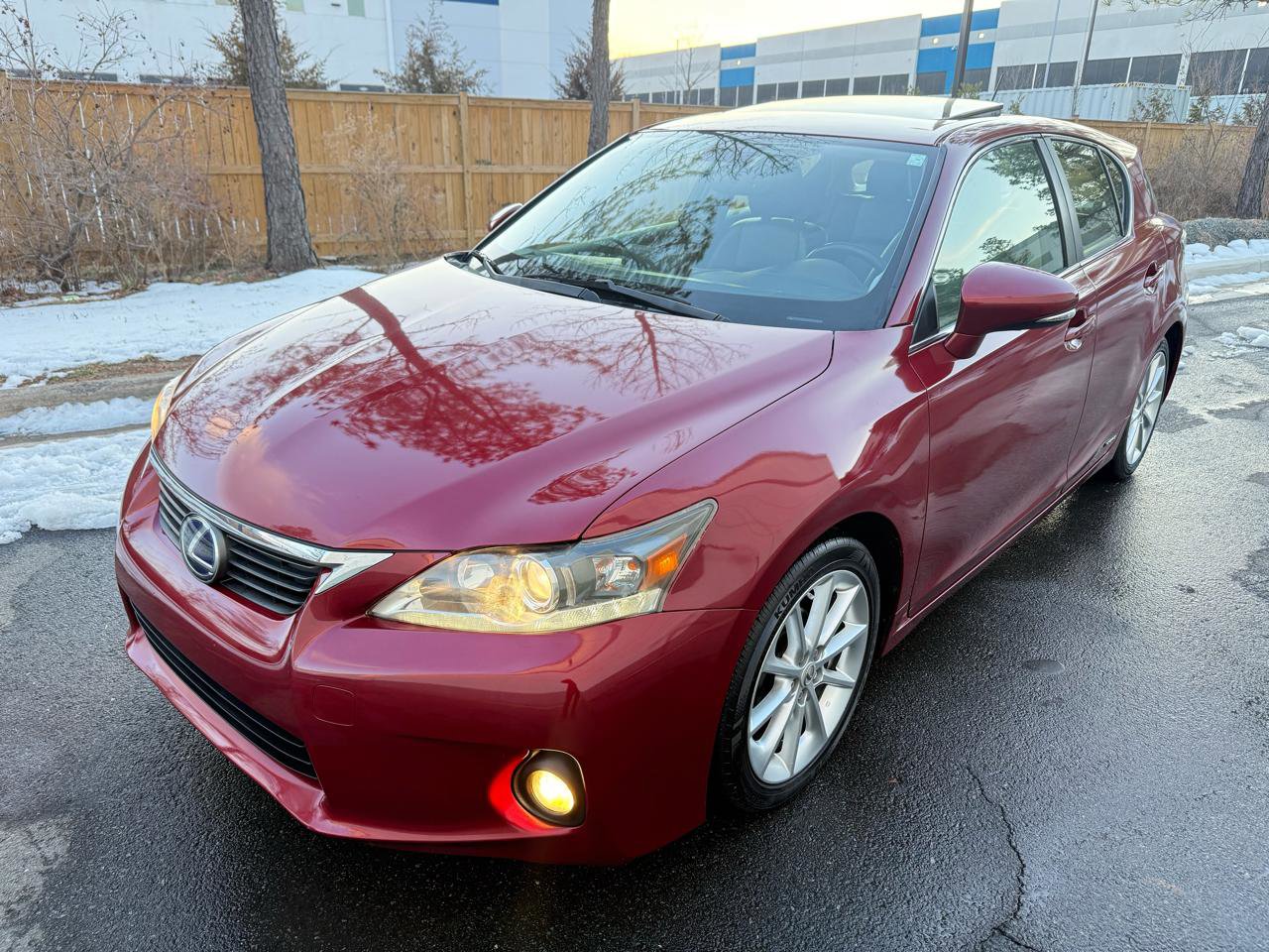Used 2013 Lexus CT 200h w/ Premium Pkg w/Navigation image 2