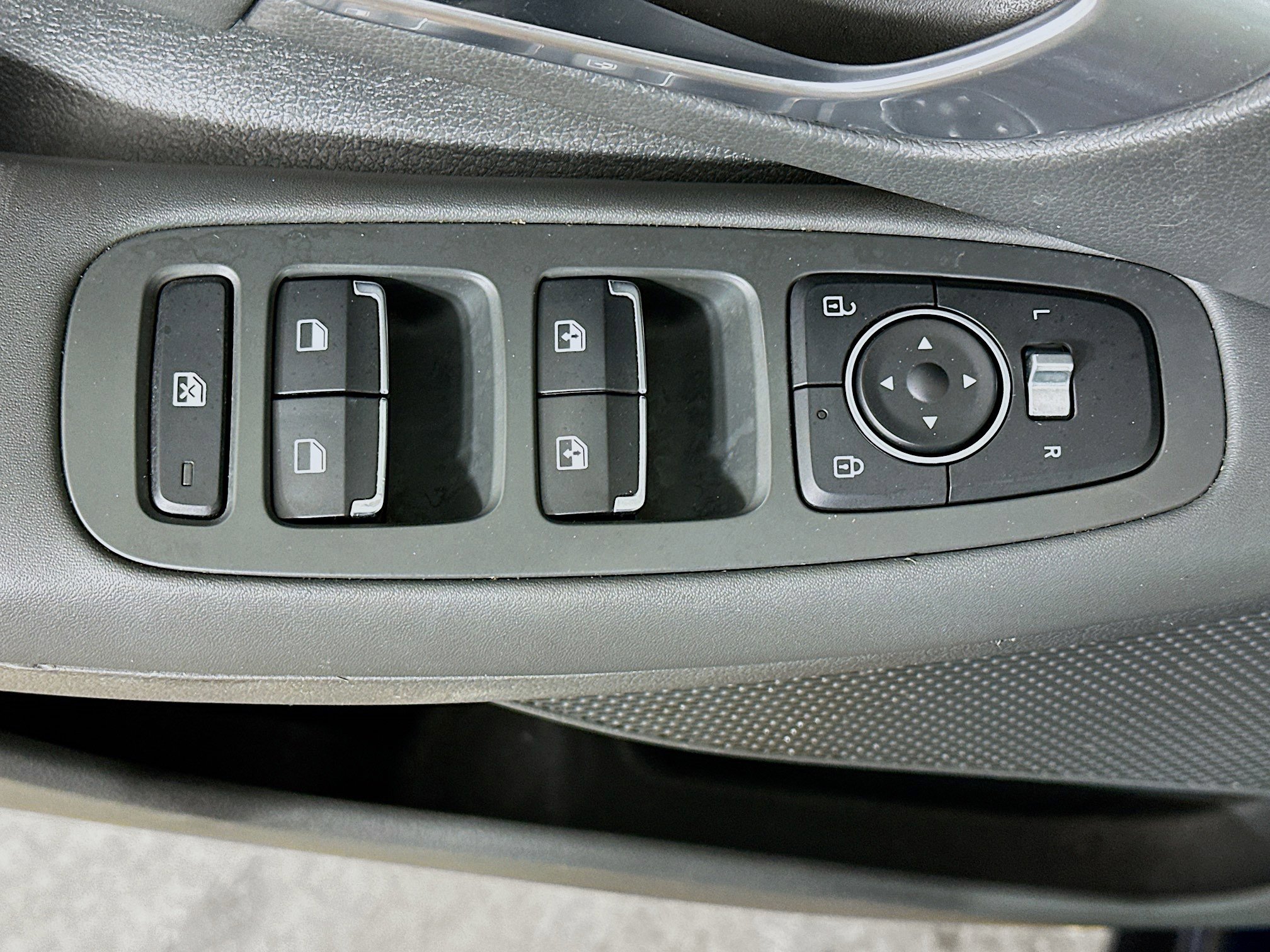 Used 2020 Hyundai Sonata SEL w/ Premium + Sunroof Package FWD image 15