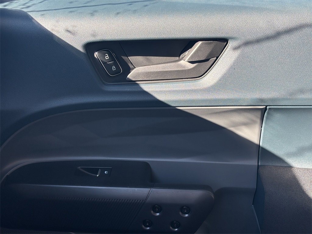 New 2026 Ford Maverick XL image 12