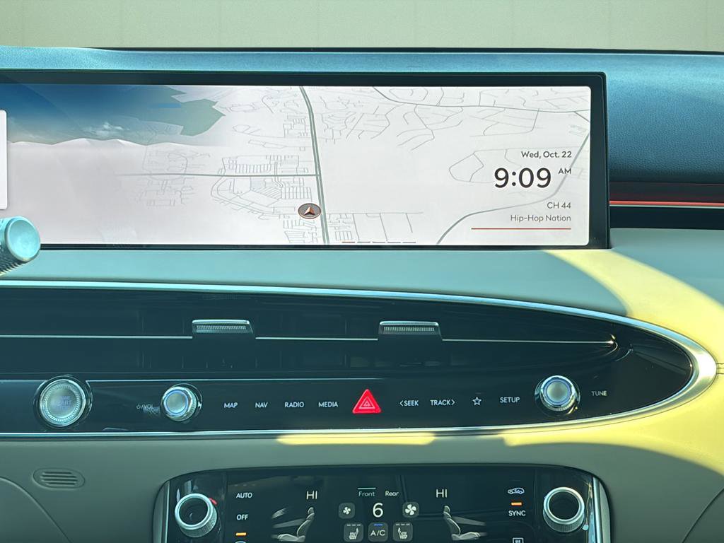 Certified 2026 Genesis GV70 2.5T Select image 22