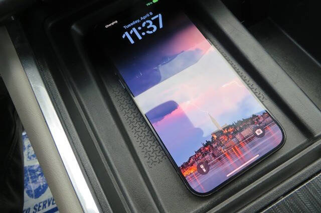 Used 2024 GMC Acadia Elevation image 56