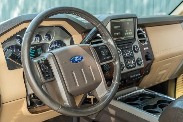 Used 2016 Ford F250 Lariat w/ Lariat Ultimate Package AWD/4WD image 24