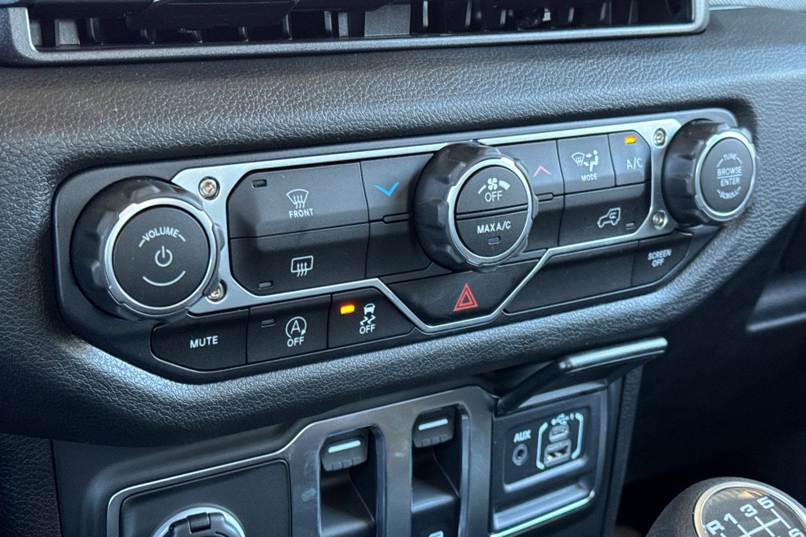 New 2025 Jeep Wrangler Sport image 19