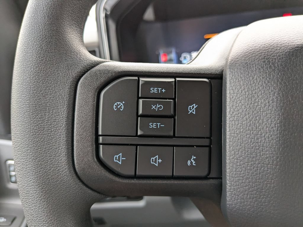 New 2027 Ford F250 XLT w/ XLT Premium Package AWD/4WD image 12