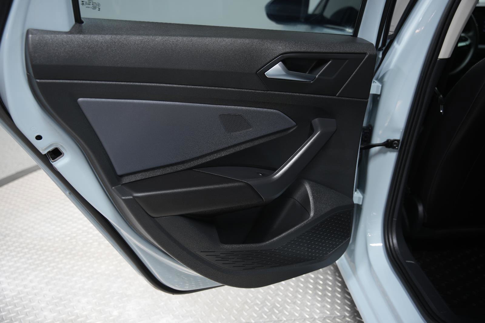 Used 2025 Volkswagen Jetta SE image 20