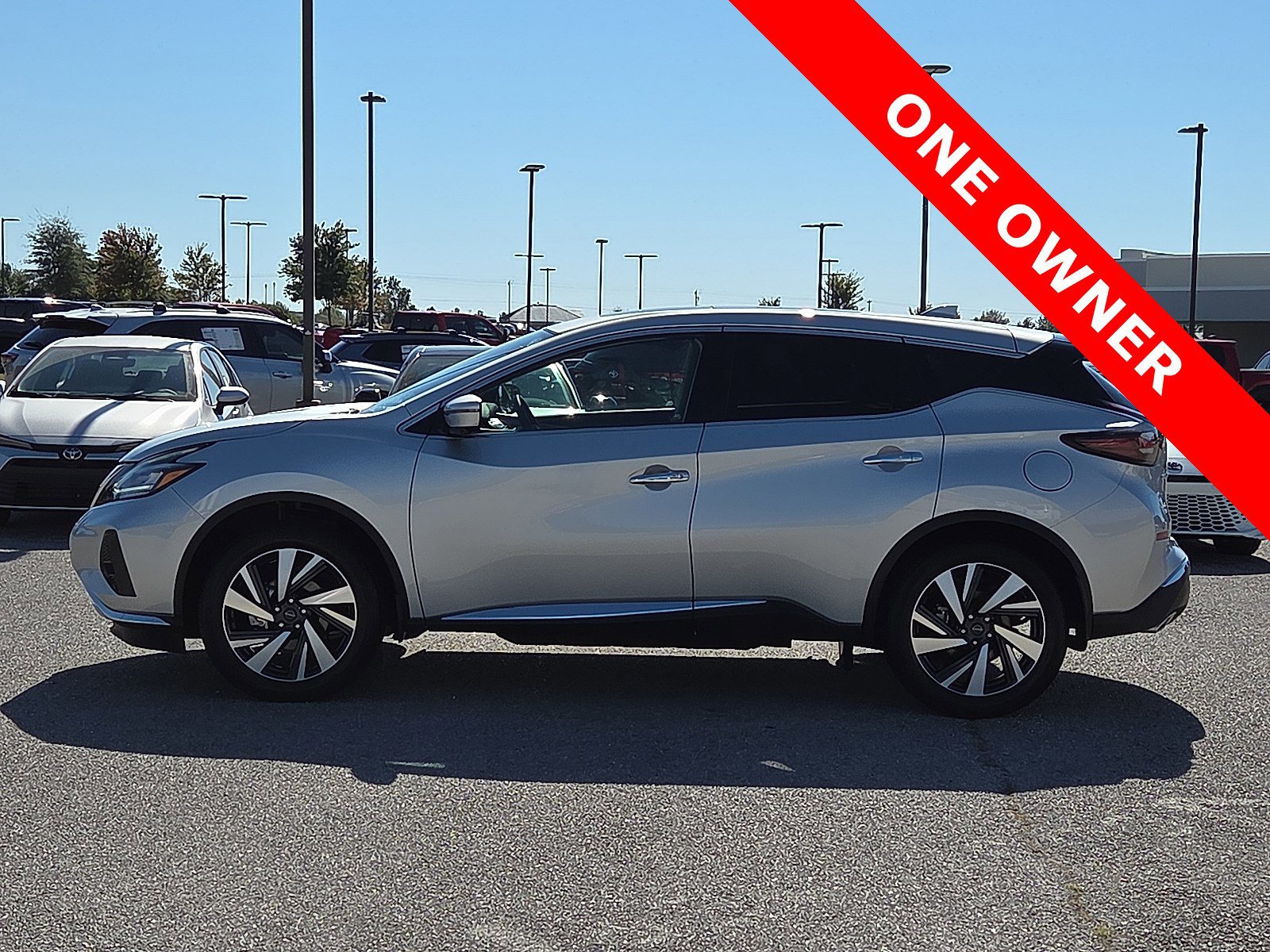 Used 2024 Nissan Murano SL image 3