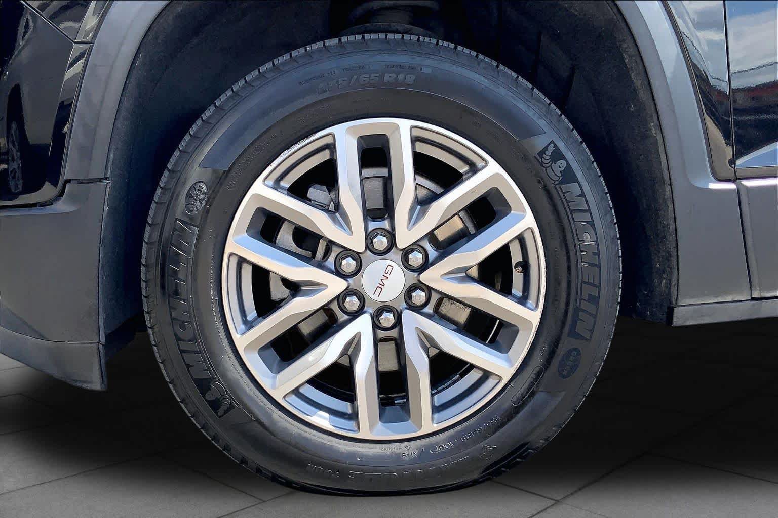 Used 2019 GMC Acadia SLE w/ Driver Alert Package I AWD/4WD image 11