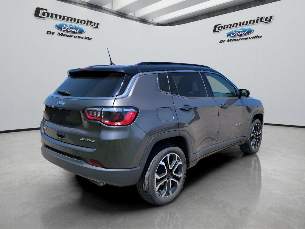 Used 2022 Jeep Compass Limited w/ Sun and Sound Group AWD/4WD image 10
