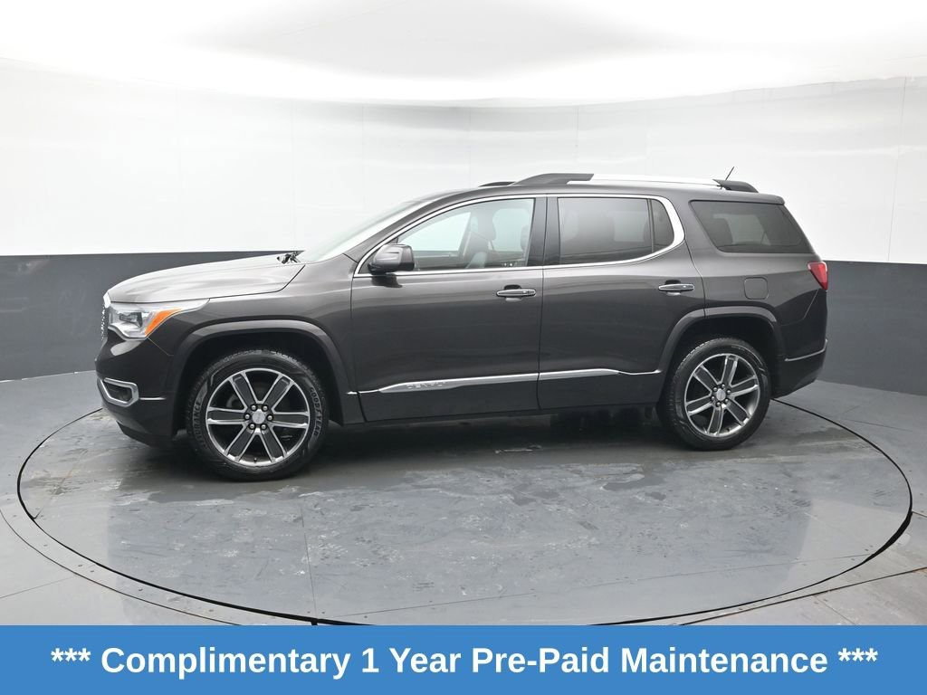 Used 2019 GMC Acadia Denali image 2