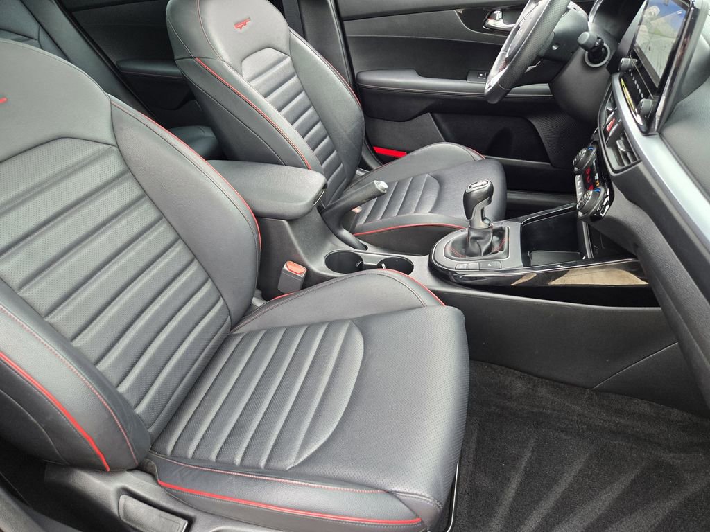 Used 2022 Kia Forte GT image 17