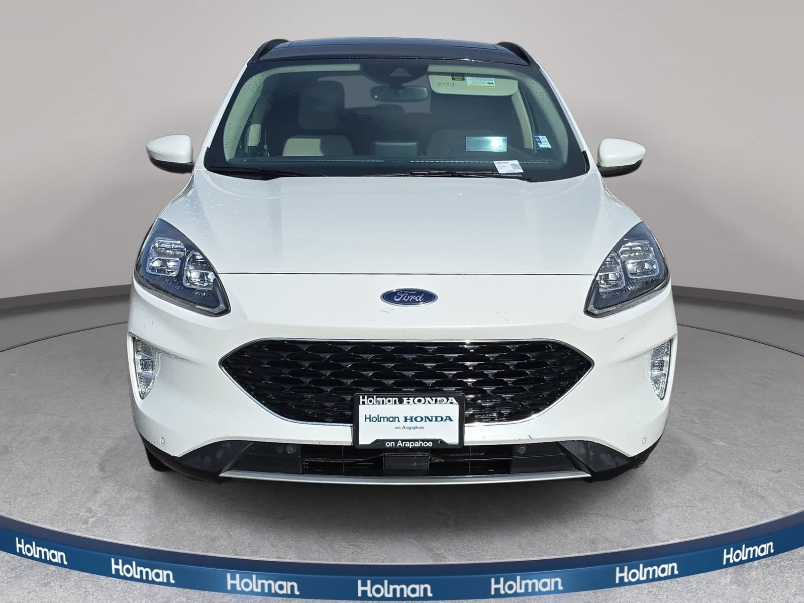 Used 2020 Ford Escape Titanium w/ Titanium Premium Package 2.0 FWD image 3