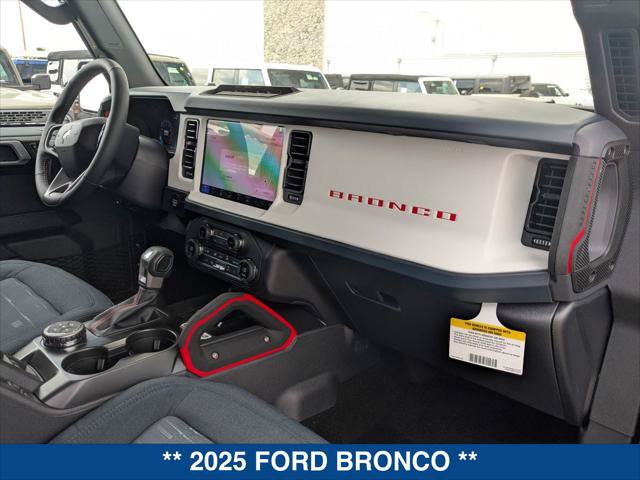 New 2025 Ford Bronco Badlands AWD/4WD image 19