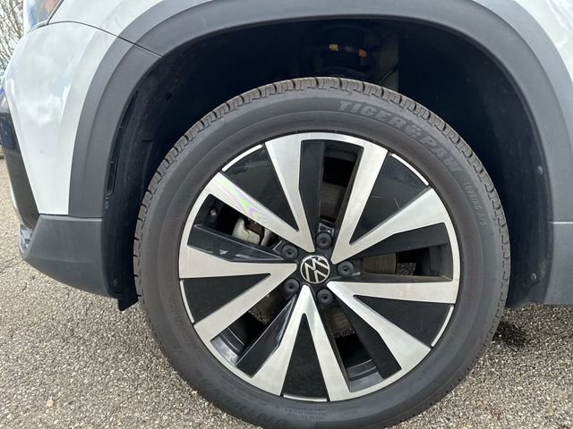 Used 2023 Volkswagen Taos SE AWD/4WD image 21