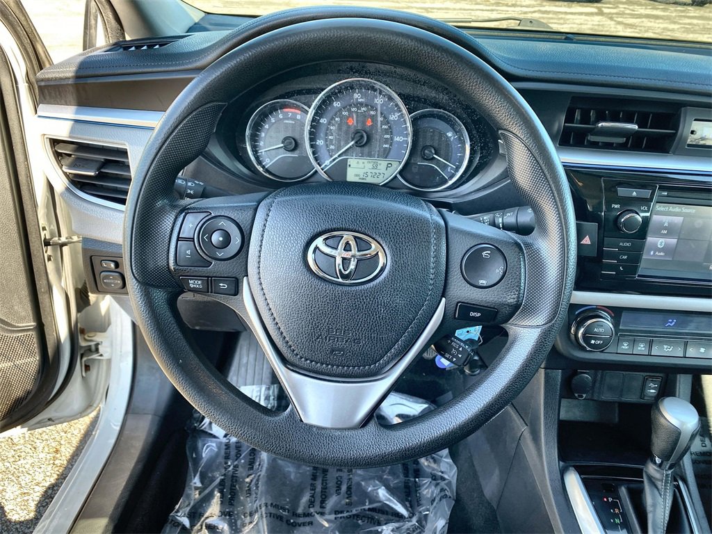 Used 2014 Toyota Corolla LE image 11