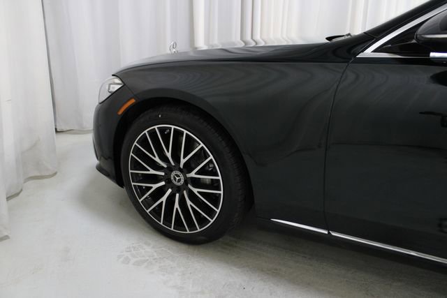 New 2026 Mercedes-Benz S 580 4MATIC Sedan image 32