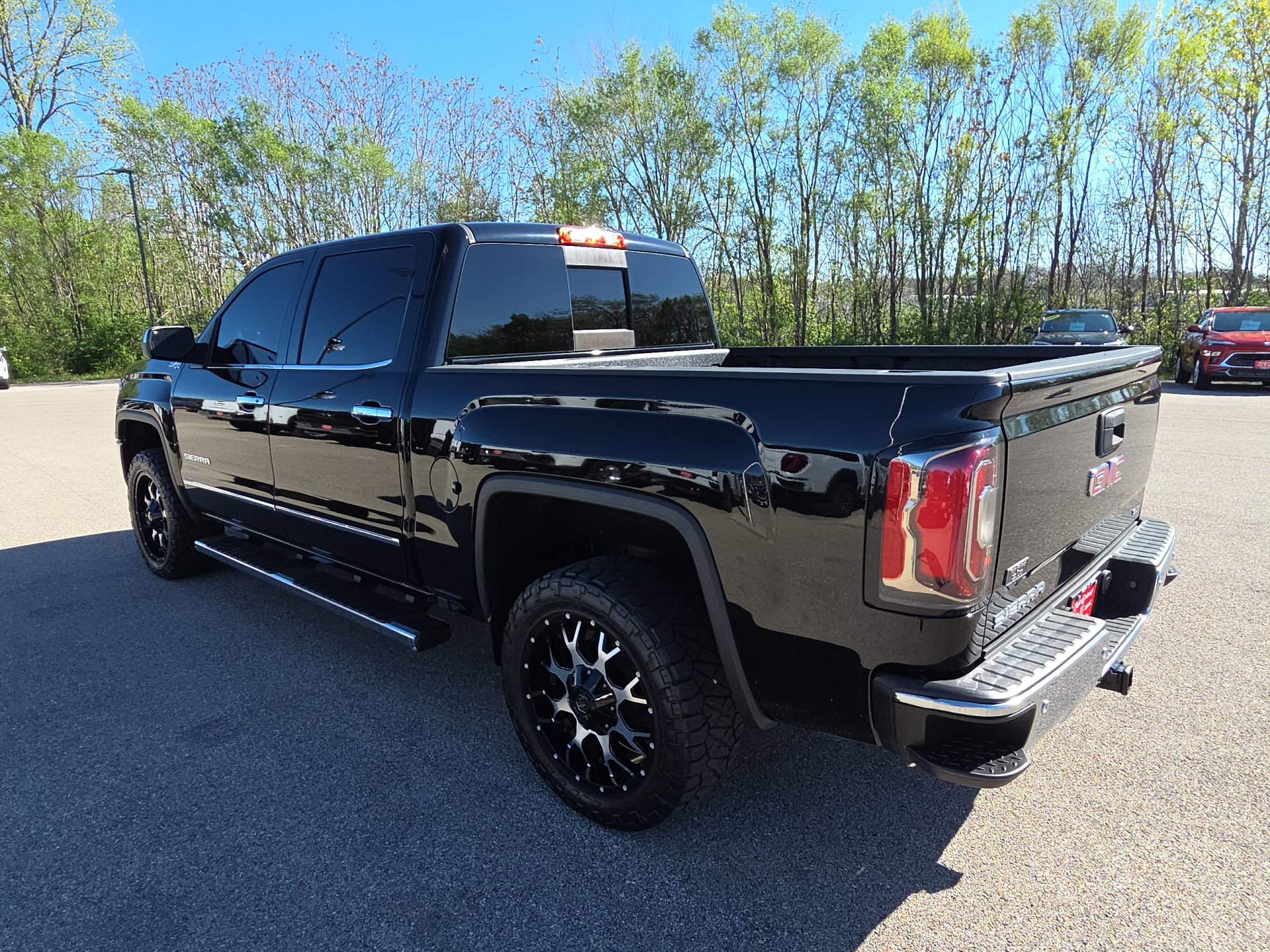 Used 2018 GMC Sierra 1500 SLT w/ SLT Premium Package image 6