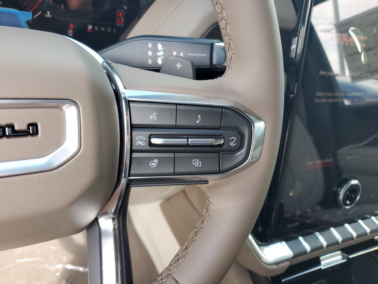 New 2026 GMC Yukon XL Denali w/ Denali Reserve Package RWD image 27