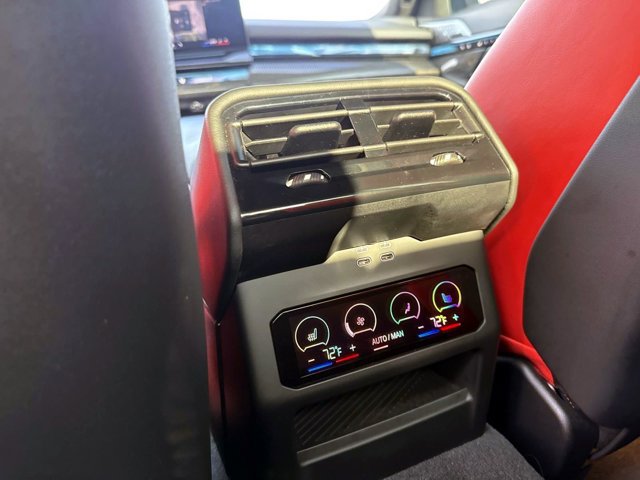 Used 2025 BMW M5 w/ Executive Package AWD/4WD image 15
