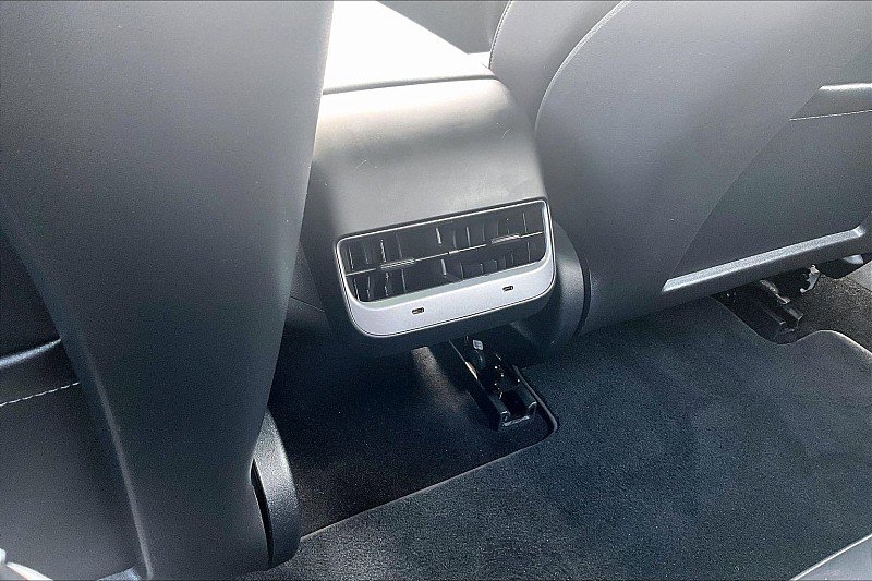 Used 2022 Tesla Model 3 Long Range image 21