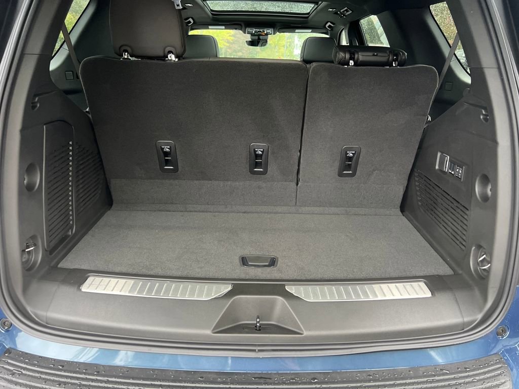 New 2026 Chevrolet Tahoe High Country w/ Sun And Tow Package image 29