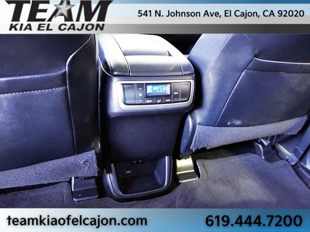 Used 2019 Toyota Highlander Limited FWD image 23