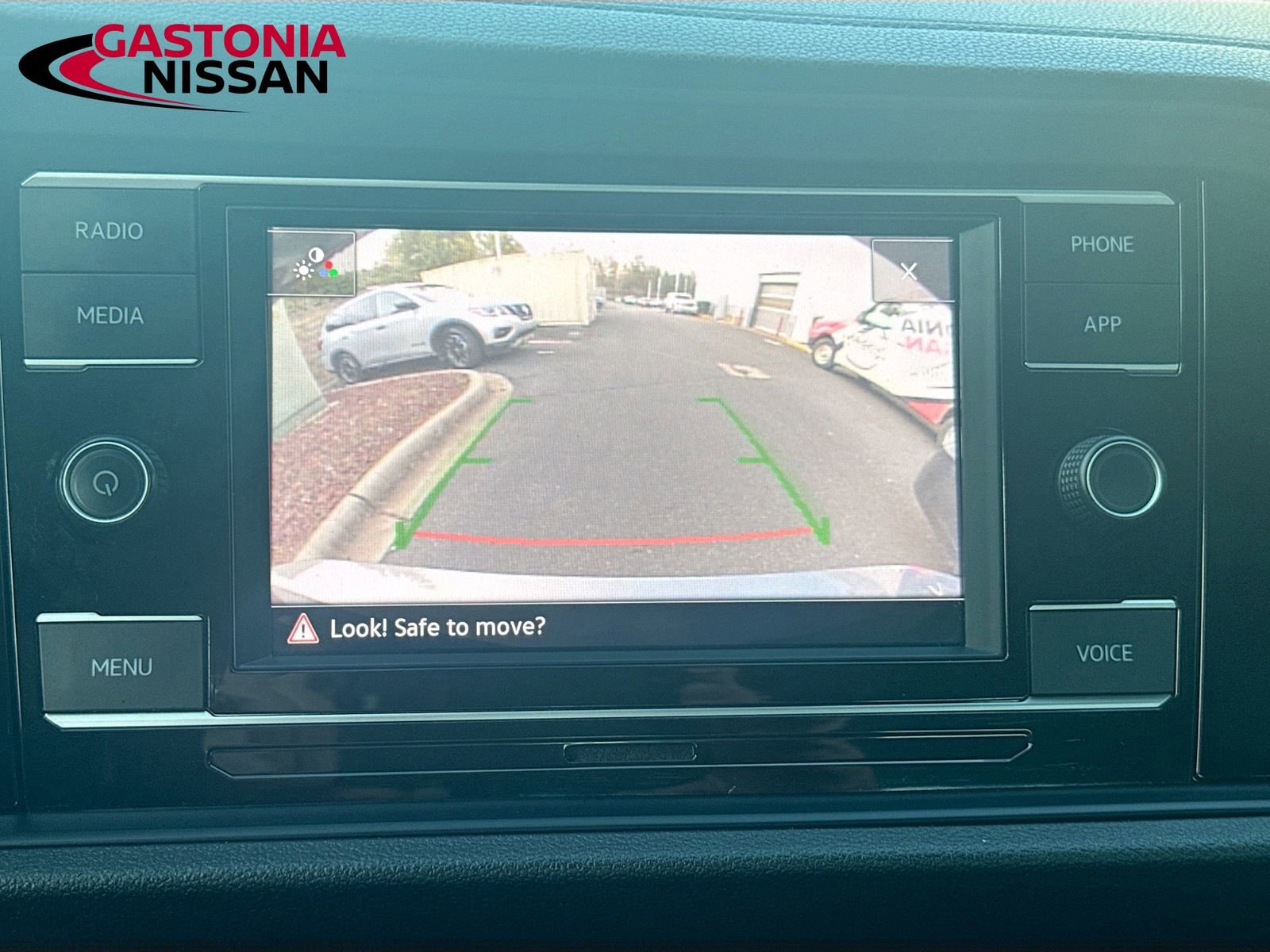 Used 2024 Volkswagen Jetta SE image 15