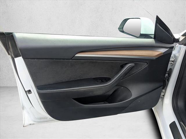 Used 2021 Tesla Model 3 Standard Range Plus RWD image 11