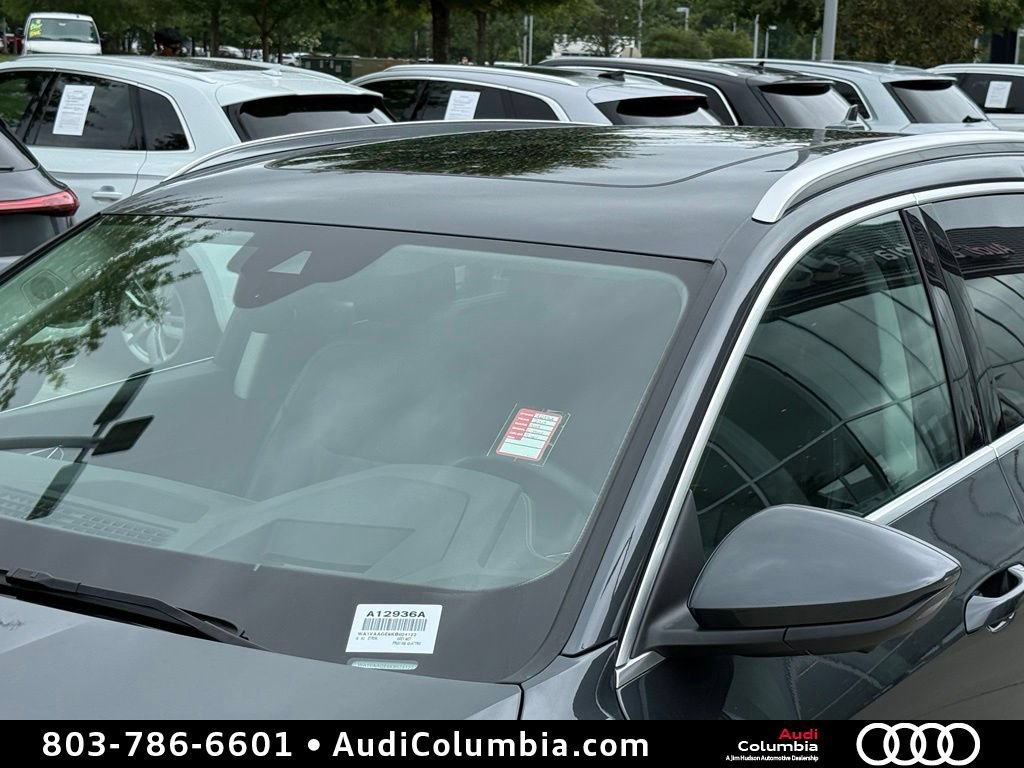 Used 2019 Audi e-tron Prestige w/ Prestige Package AWD/4WD image 11
