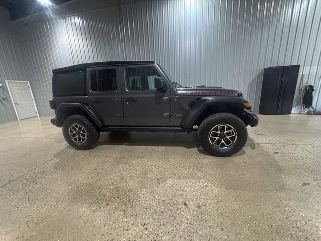 Used 2024 Jeep Wrangler Unlimited Rubicon w/ Convenience Group image 5