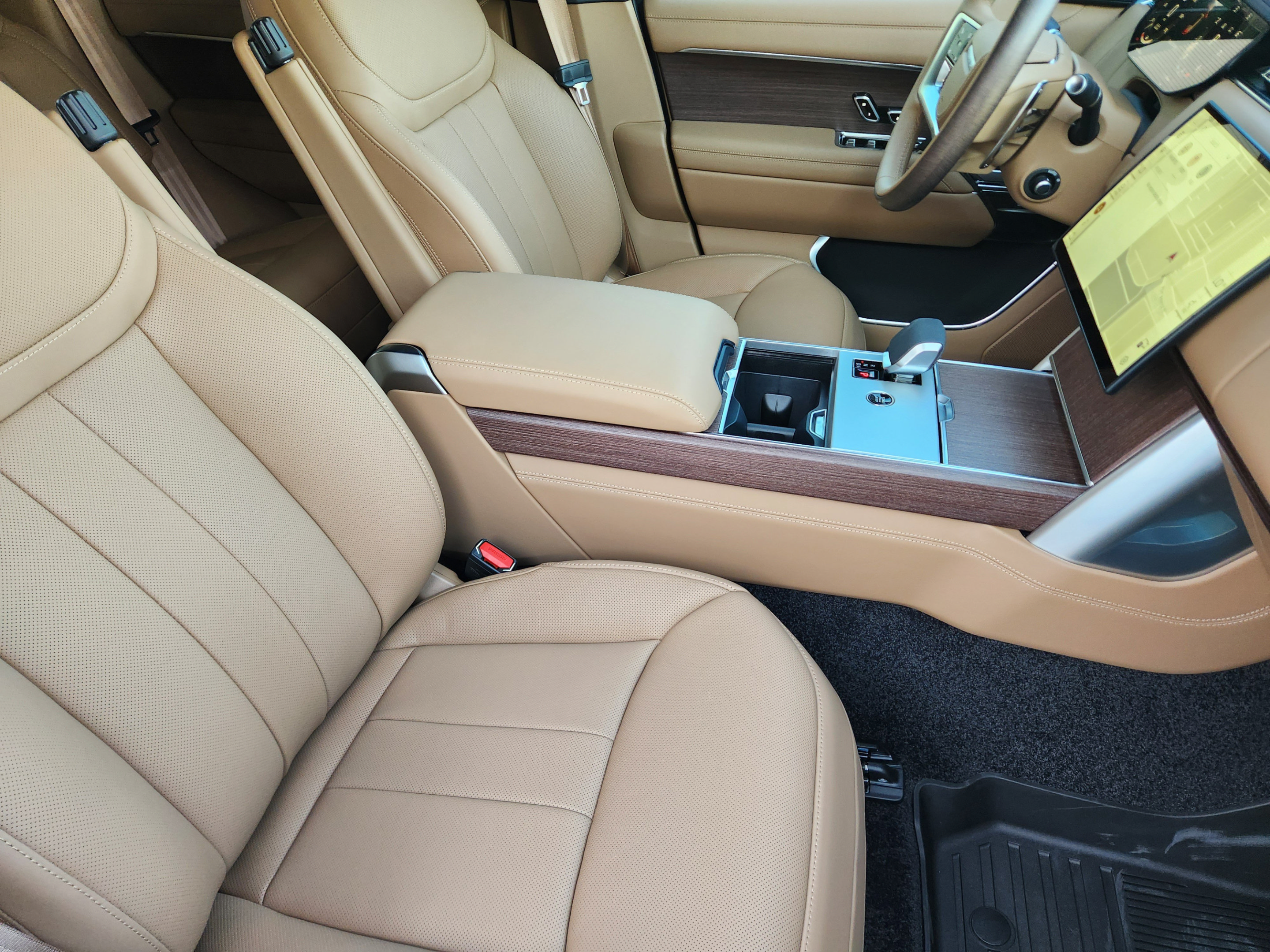 New 2026 Land Rover Range Rover SE AWD/4WD image 9