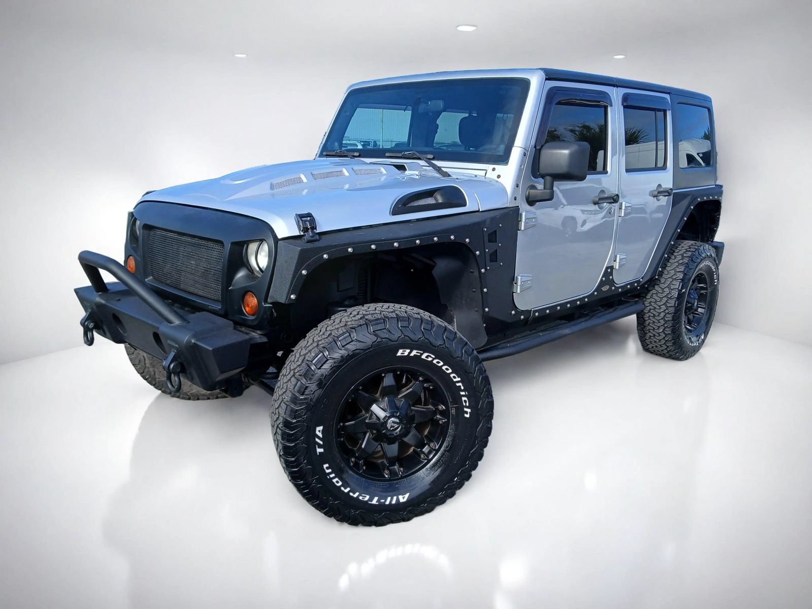 Used 2012 Jeep Wrangler Unlimited Sport AWD/4WD image 2