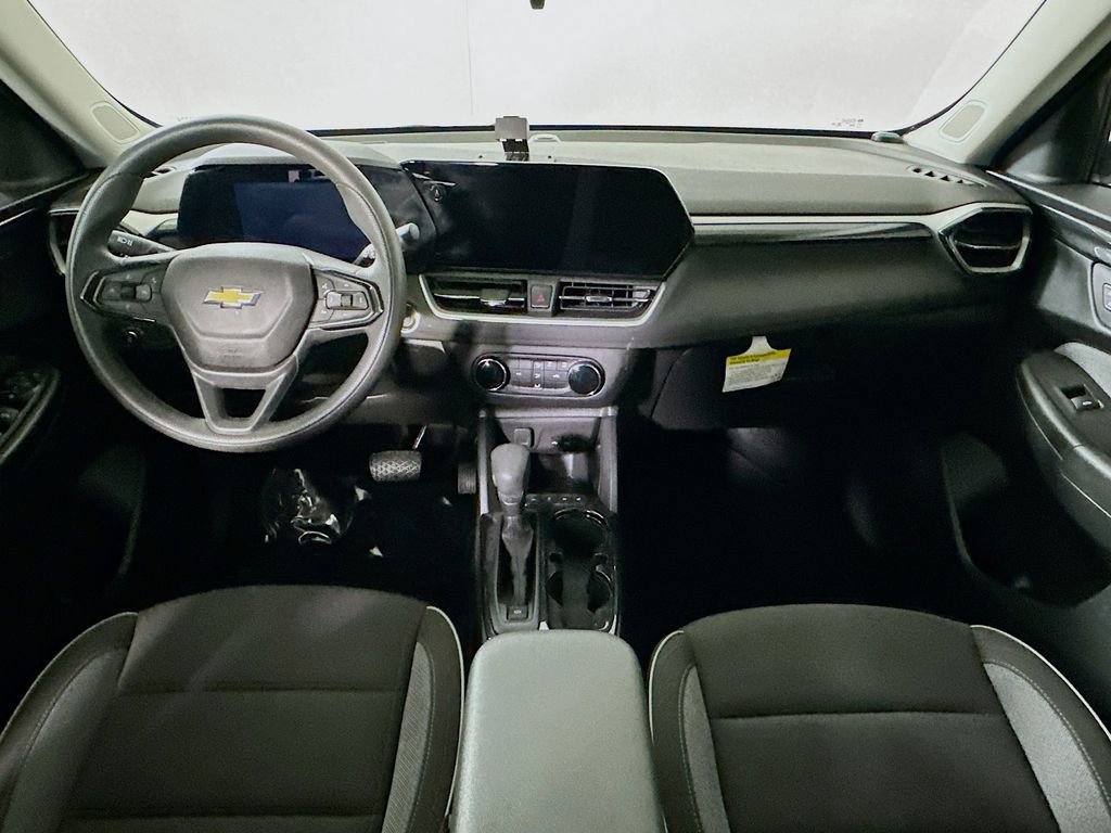 Used 2024 Chevrolet TrailBlazer LS w/ LS Convenience Package image 16