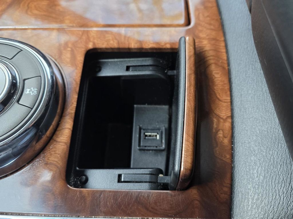 Used 2016 INFINITI QX80 2WD w/ Deluxe Technology Package image 35