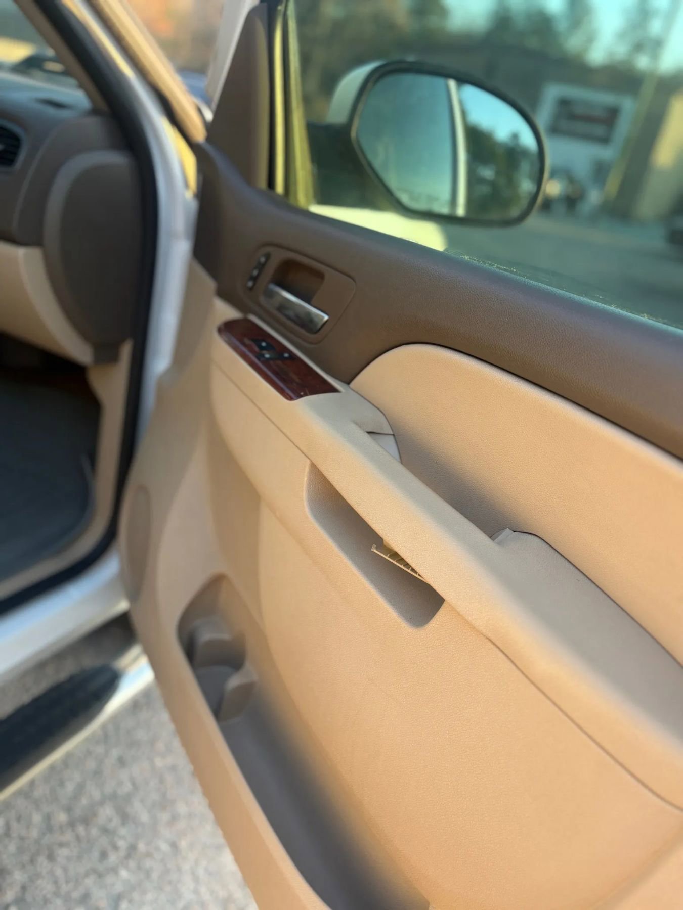 Used 2012 GMC Sierra 1500 SLT w/ SLT Convenience Package image 17