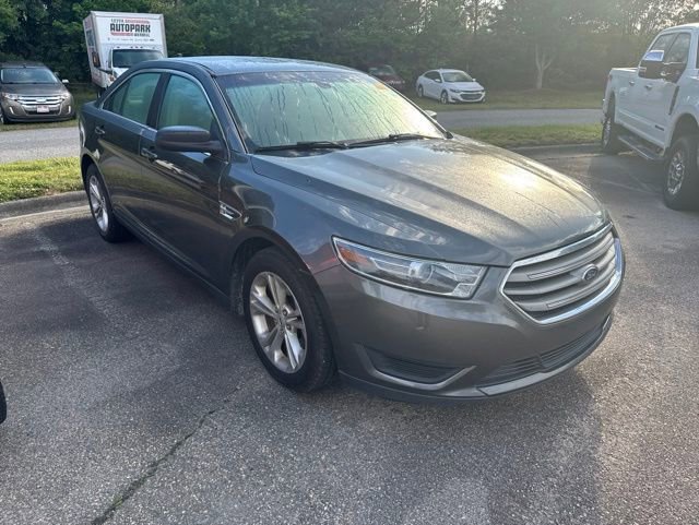 Used 2016 Ford Taurus SE FWD image 17